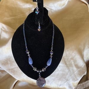 GORGEOUS CUSTOM MATCHING DANGLING EARRINGS AND NECKLACE